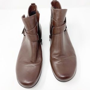 naturalizer cassandra